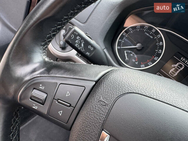 Черный Шкода Октавия, объемом двигателя 2 л и пробегом 229 тыс. км за 10200 $, фото 36 на Automoto.ua