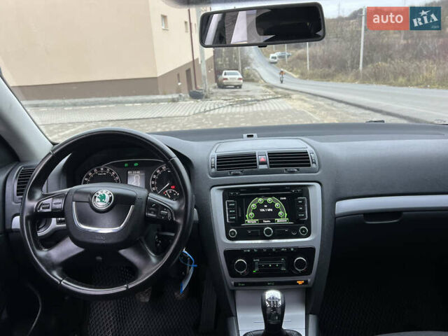 Черный Шкода Октавия, объемом двигателя 2 л и пробегом 234 тыс. км за 8899 $, фото 49 на Automoto.ua