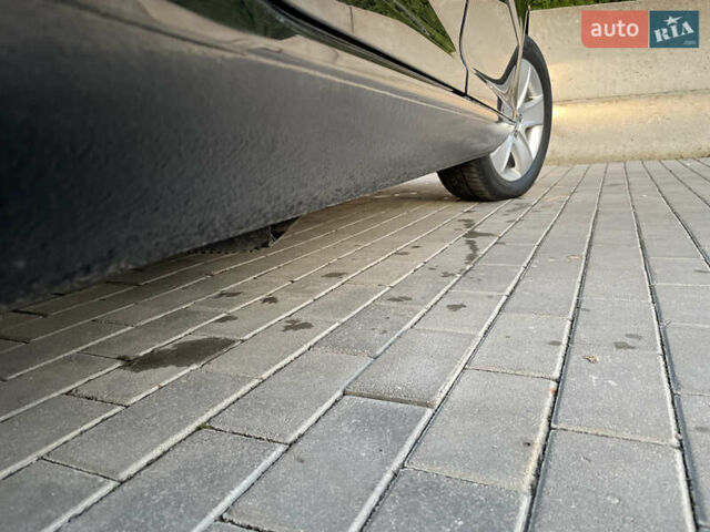 Чорний Шкода Октавія, об'ємом двигуна 2 л та пробігом 228 тис. км за 10799 $, фото 29 на Automoto.ua