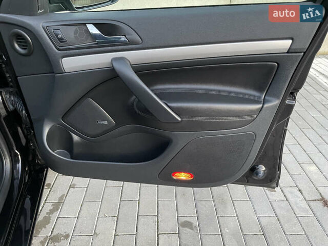 Чорний Шкода Октавія, об'ємом двигуна 2 л та пробігом 228 тис. км за 10799 $, фото 54 на Automoto.ua