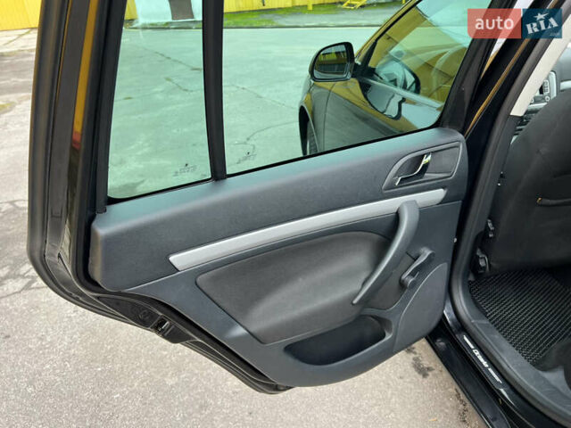 Черный Шкода Октавия, объемом двигателя 1.99 л и пробегом 259 тыс. км за 8299 $, фото 12 на Automoto.ua