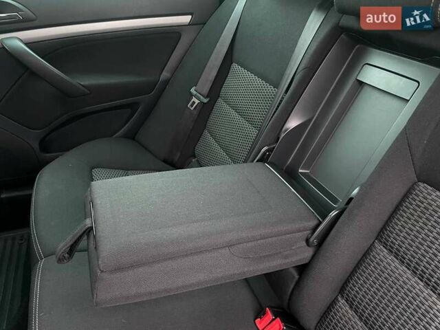 Черный Шкода Октавия, объемом двигателя 1.2 л и пробегом 142 тыс. км за 7499 $, фото 42 на Automoto.ua