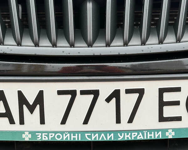 Черный Шкода Октавия, объемом двигателя 1.97 л и пробегом 303 тыс. км за 9500 $, фото 10 на Automoto.ua