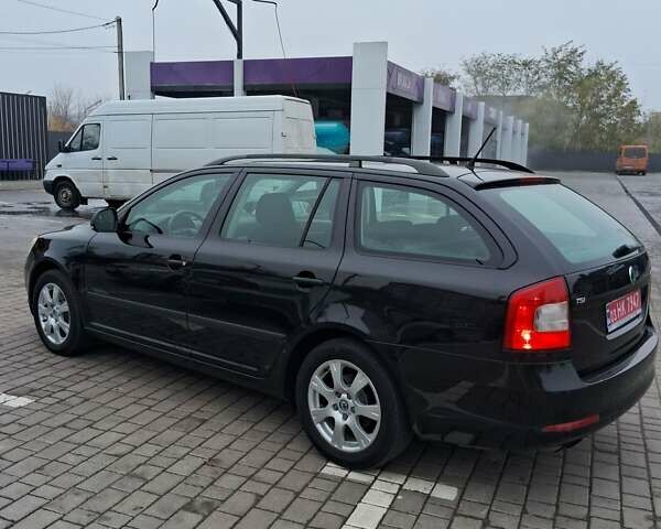 Черный Шкода Октавия, объемом двигателя 1.4 л и пробегом 232 тыс. км за 7900 $, фото 5 на Automoto.ua