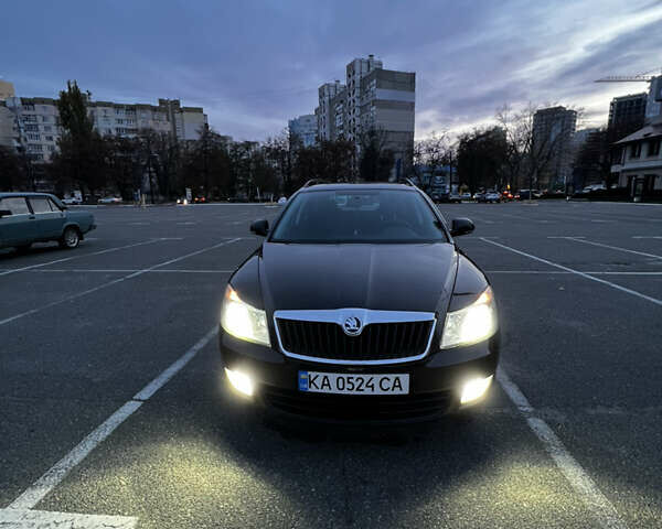 Чорний Шкода Октавія, об'ємом двигуна 1.8 л та пробігом 330 тис. км за 7800 $, фото 5 на Automoto.ua