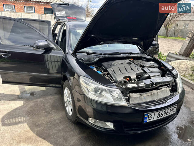 Черный Шкода Октавия, объемом двигателя 1.6 л и пробегом 236 тыс. км за 9000 $, фото 6 на Automoto.ua