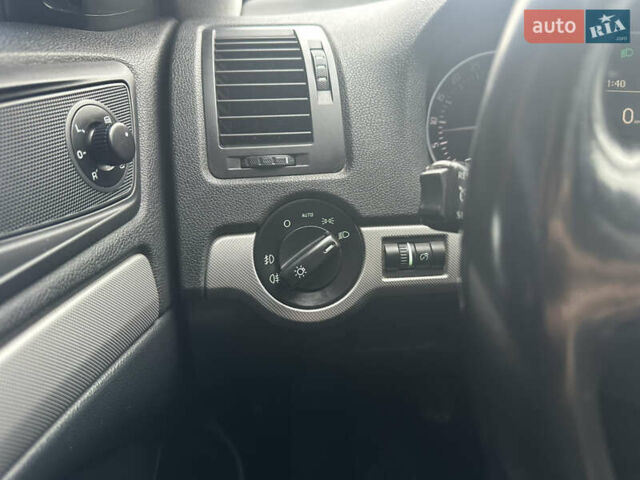 Черный Шкода Октавия, объемом двигателя 1.6 л и пробегом 227 тыс. км за 8700 $, фото 38 на Automoto.ua