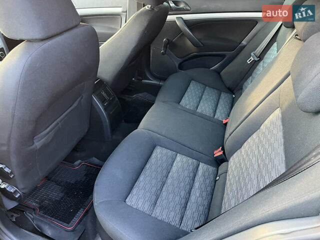 Черный Шкода Октавия, объемом двигателя 1.6 л и пробегом 285 тыс. км за 7800 $, фото 10 на Automoto.ua