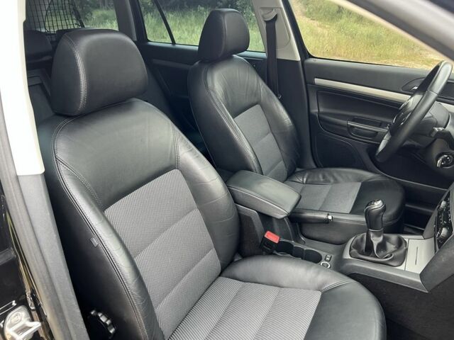 Черный Шкода Октавия, объемом двигателя 2 л и пробегом 288 тыс. км за 9699 $, фото 20 на Automoto.ua