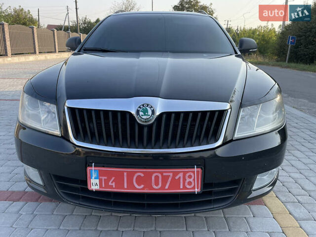 Черный Шкода Октавия, объемом двигателя 1.6 л и пробегом 251 тыс. км за 8200 $, фото 3 на Automoto.ua