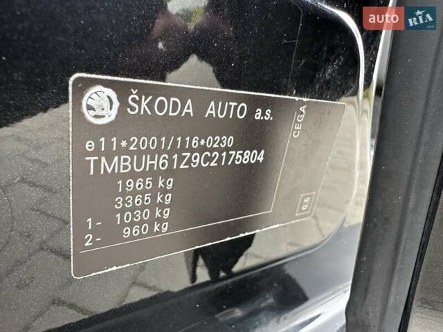 Черный Шкода Октавия, объемом двигателя 2 л и пробегом 210 тыс. км за 11600 $, фото 46 на Automoto.ua