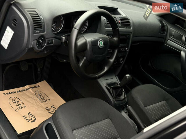 Шкода Октавія 2012 у Полтаві на Automoto.ua Чорний Шкода Октавія, об'ємом двигуна 1.6 л та пробігом 189 тис. км за 8800 $, фото 75 на Automoto.ua
