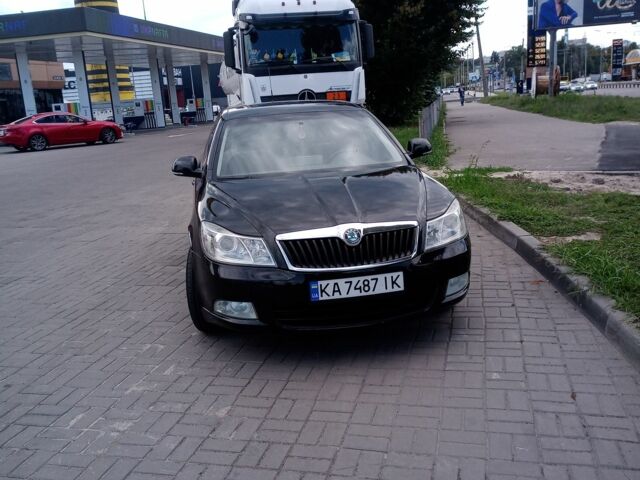 Чорний Шкода Октавія, об'ємом двигуна 1.6 л та пробігом 302 тис. км за 7600 $, фото 2 на Automoto.ua