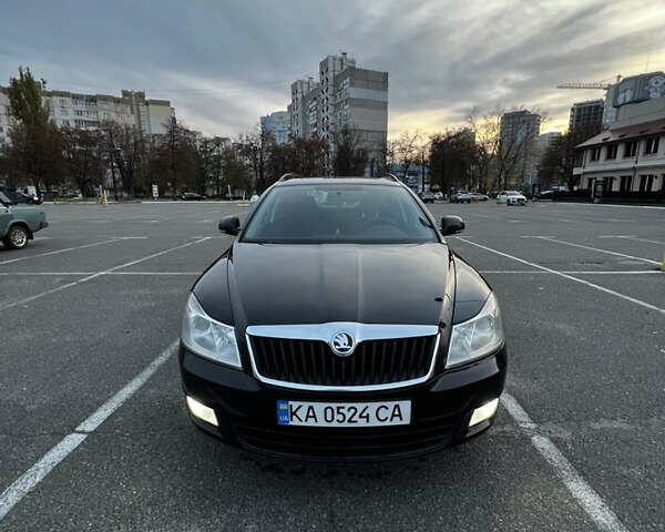 Чорний Шкода Октавія, об'ємом двигуна 1.8 л та пробігом 330 тис. км за 7800 $, фото 1 на Automoto.ua