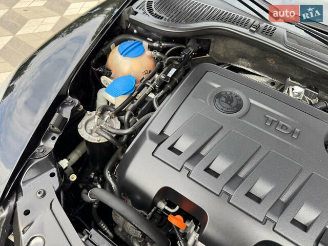 Черный Шкода Октавия, объемом двигателя 2 л и пробегом 229 тыс. км за 10200 $, фото 70 на Automoto.ua