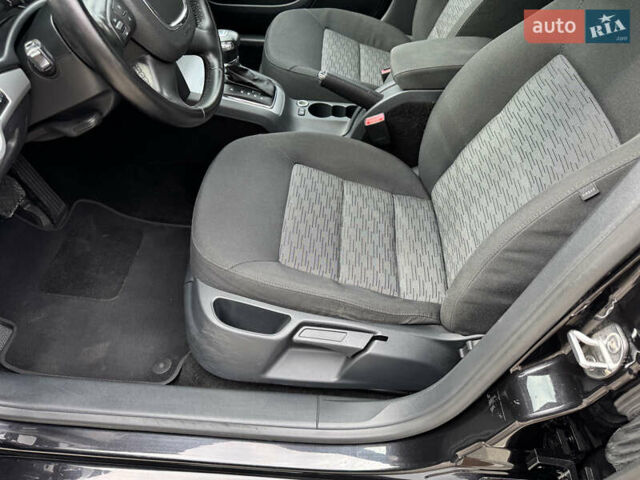 Черный Шкода Октавия, объемом двигателя 2 л и пробегом 229 тыс. км за 10200 $, фото 45 на Automoto.ua