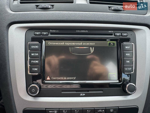 Черный Шкода Октавия, объемом двигателя 2 л и пробегом 229 тыс. км за 10200 $, фото 42 на Automoto.ua