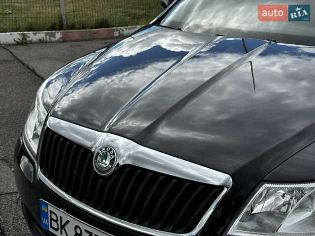 Чорний Шкода Октавія, об'ємом двигуна 1.97 л та пробігом 230 тис. км за 9500 $, фото 5 на Automoto.ua