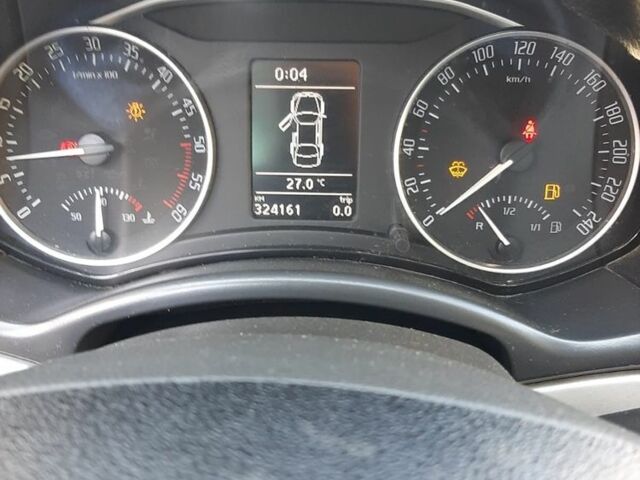 Чорний Шкода Октавія, об'ємом двигуна 2 л та пробігом 324 тис. км за 6000 $, фото 8 на Automoto.ua