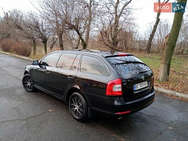 Чорний Шкода Октавія, об'ємом двигуна 1.6 л та пробігом 250 тис. км за 7600 $, фото 7 на Automoto.ua