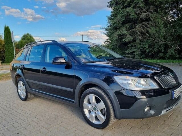 Чорний Шкода Октавія, об'ємом двигуна 2 л та пробігом 197 тис. км за 4200 $, фото 1 на Automoto.ua