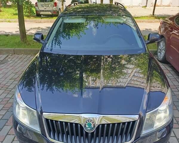 Черный Шкода Октавия, объемом двигателя 1.6 л и пробегом 319 тыс. км за 8500 $, фото 6 на Automoto.ua
