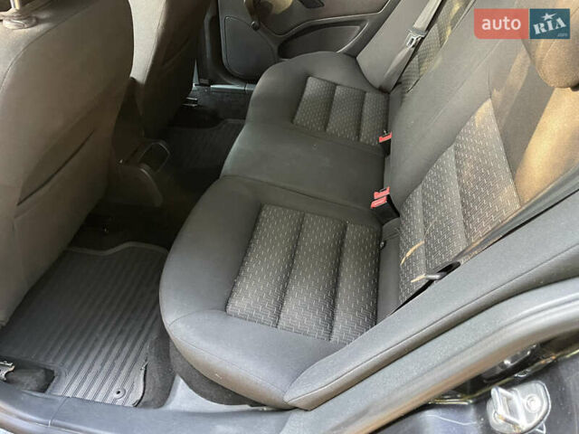 Черный Шкода Октавия, объемом двигателя 1.6 л и пробегом 251 тыс. км за 8200 $, фото 16 на Automoto.ua