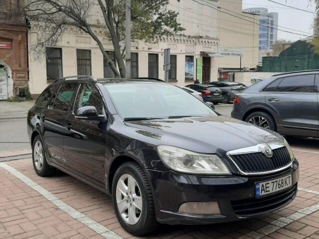 Чорний Шкода Октавія, об'ємом двигуна 2 л та пробігом 324 тис. км за 6000 $, фото 5 на Automoto.ua
