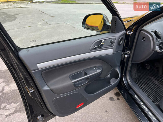 Черный Шкода Октавия, объемом двигателя 1.99 л и пробегом 259 тыс. км за 8299 $, фото 11 на Automoto.ua