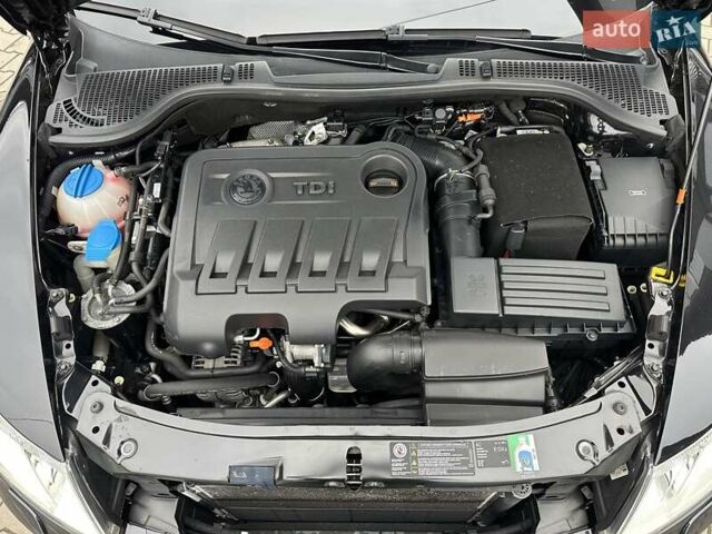 Черный Шкода Октавия, объемом двигателя 2 л и пробегом 220 тыс. км за 12500 $, фото 57 на Automoto.ua