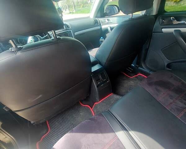Черный Шкода Октавия, объемом двигателя 1.98 л и пробегом 264 тыс. км за 8500 $, фото 6 на Automoto.ua