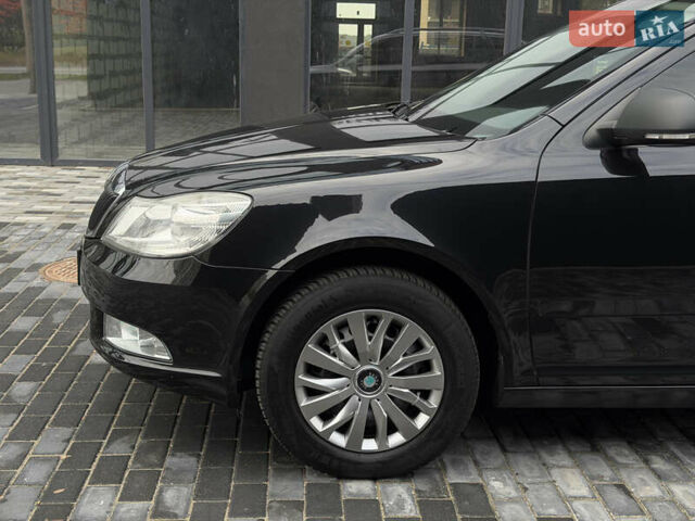 Шкода Октавія 2012 у Полтаві на Automoto.ua Чорний Шкода Октавія, об'ємом двигуна 1.6 л та пробігом 189 тис. км за 8800 $, фото 59 на Automoto.ua