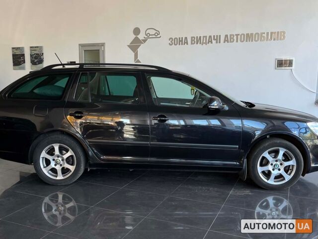 Черный Шкода Октавия, объемом двигателя 1.6 л и пробегом 262 тыс. км за 9200 $, фото 7 на Automoto.ua