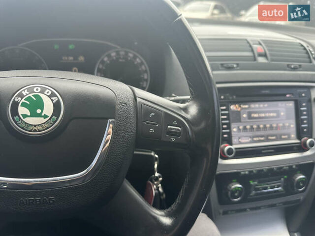 Черный Шкода Октавия, объемом двигателя 1.6 л и пробегом 227 тыс. км за 8700 $, фото 35 на Automoto.ua