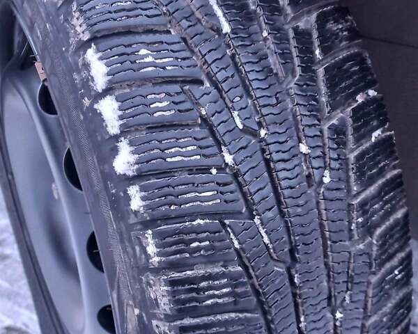 Черный Шкода Октавия, объемом двигателя 1.6 л и пробегом 230 тыс. км за 8800 $, фото 13 на Automoto.ua