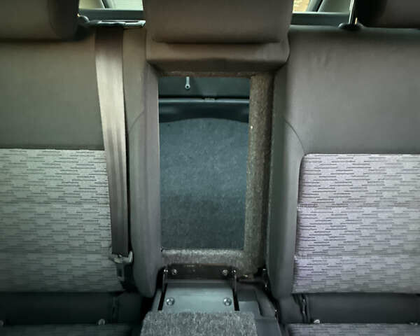 Черный Шкода Октавия, объемом двигателя 1.6 л и пробегом 255 тыс. км за 9100 $, фото 31 на Automoto.ua