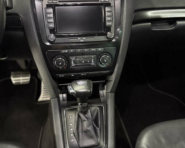 Чорний Шкода Октавія, об'ємом двигуна 2 л та пробігом 193 тис. км за 9999 $, фото 16 на Automoto.ua