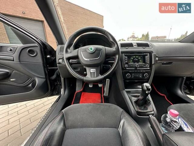 Черный Шкода Октавия, объемом двигателя 2 л и пробегом 210 тыс. км за 11600 $, фото 37 на Automoto.ua