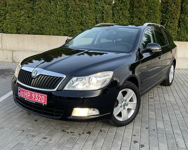 Чорний Шкода Октавія, об'ємом двигуна 2 л та пробігом 228 тис. км за 10799 $, фото 4 на Automoto.ua