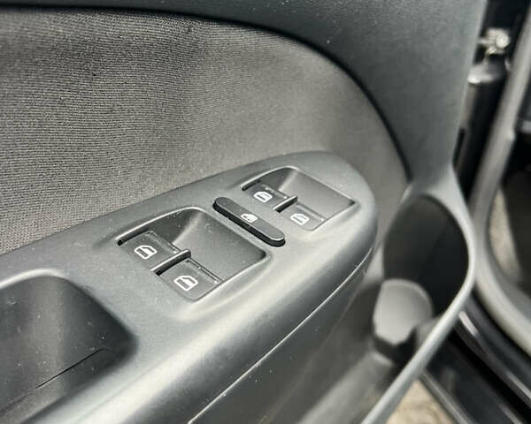Чорний Шкода Октавія, об'ємом двигуна 1.8 л та пробігом 171 тис. км за 8999 $, фото 12 на Automoto.ua