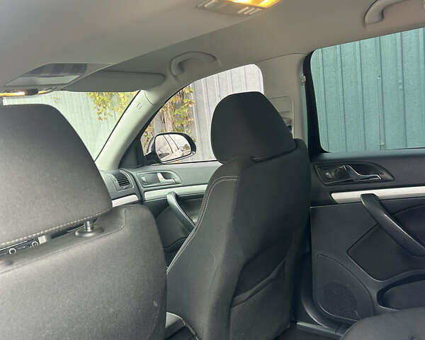 Чорний Шкода Октавія, об'ємом двигуна 2 л та пробігом 283 тис. км за 8600 $, фото 13 на Automoto.ua