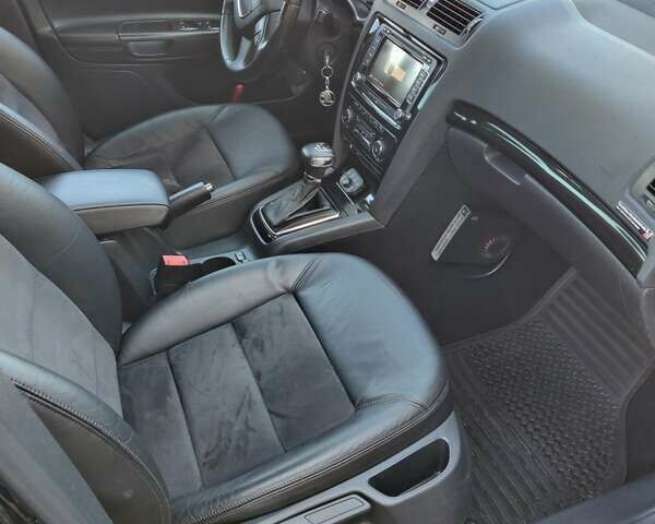 Черный Шкода Октавия, объемом двигателя 1.6 л и пробегом 208 тыс. км за 10700 $, фото 13 на Automoto.ua