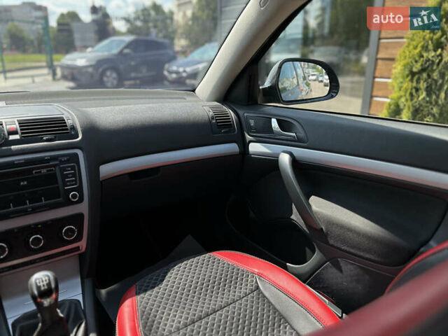 Черный Шкода Октавия, объемом двигателя 1.6 л и пробегом 324 тыс. км за 7999 $, фото 41 на Automoto.ua