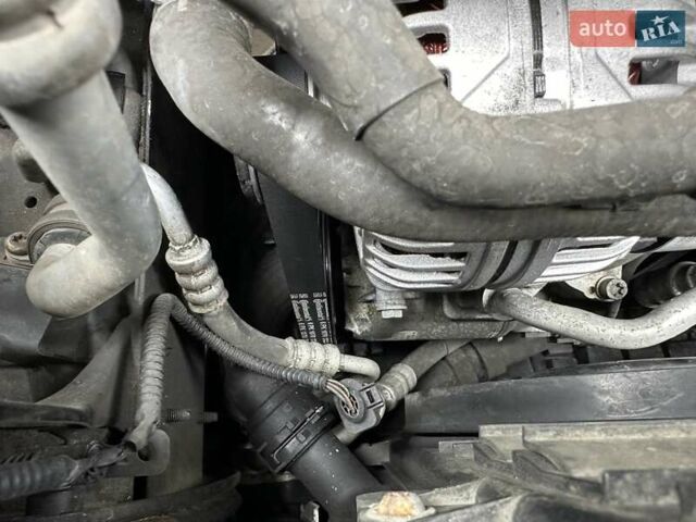 Черный Шкода Октавия, объемом двигателя 2 л и пробегом 210 тыс. км за 11600 $, фото 49 на Automoto.ua