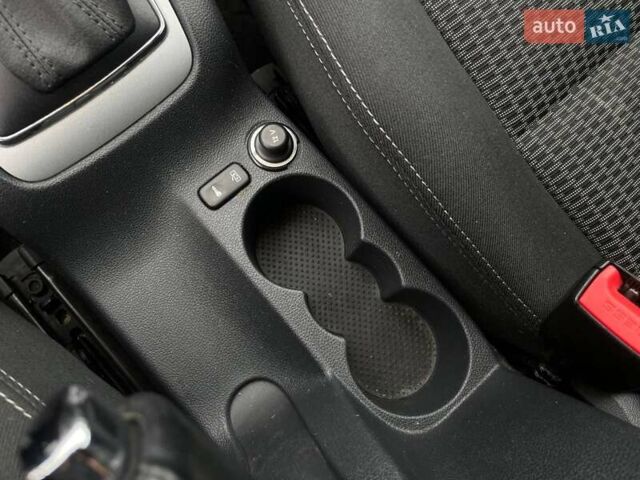 Черный Шкода Октавия, объемом двигателя 1.2 л и пробегом 142 тыс. км за 7499 $, фото 37 на Automoto.ua