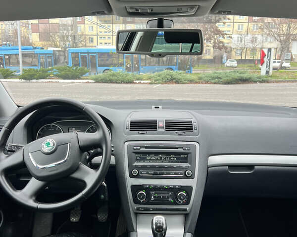 Чорний Шкода Октавія, об'ємом двигуна 1.8 л та пробігом 171 тис. км за 8999 $, фото 24 на Automoto.ua