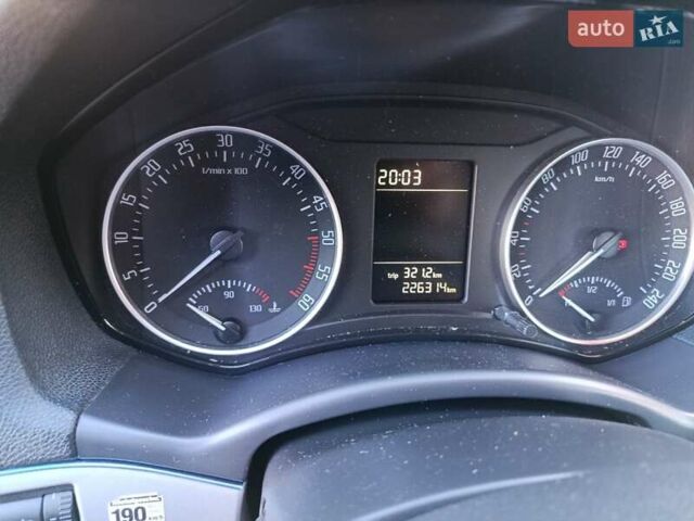 Черный Шкода Октавия, объемом двигателя 1.6 л и пробегом 226 тыс. км за 8200 $, фото 12 на Automoto.ua