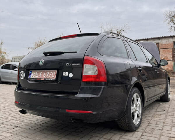 Черный Шкода Октавия, объемом двигателя 1.8 л и пробегом 226 тыс. км за 8100 $, фото 17 на Automoto.ua