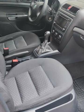 Черный Шкода Октавия, объемом двигателя 1.6 л и пробегом 270 тыс. км за 7300 $, фото 14 на Automoto.ua