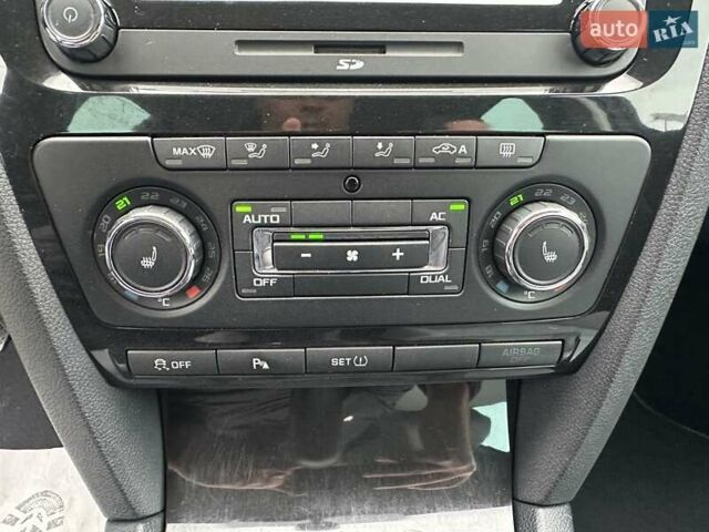 Черный Шкода Октавия, объемом двигателя 2 л и пробегом 220 тыс. км за 12500 $, фото 35 на Automoto.ua